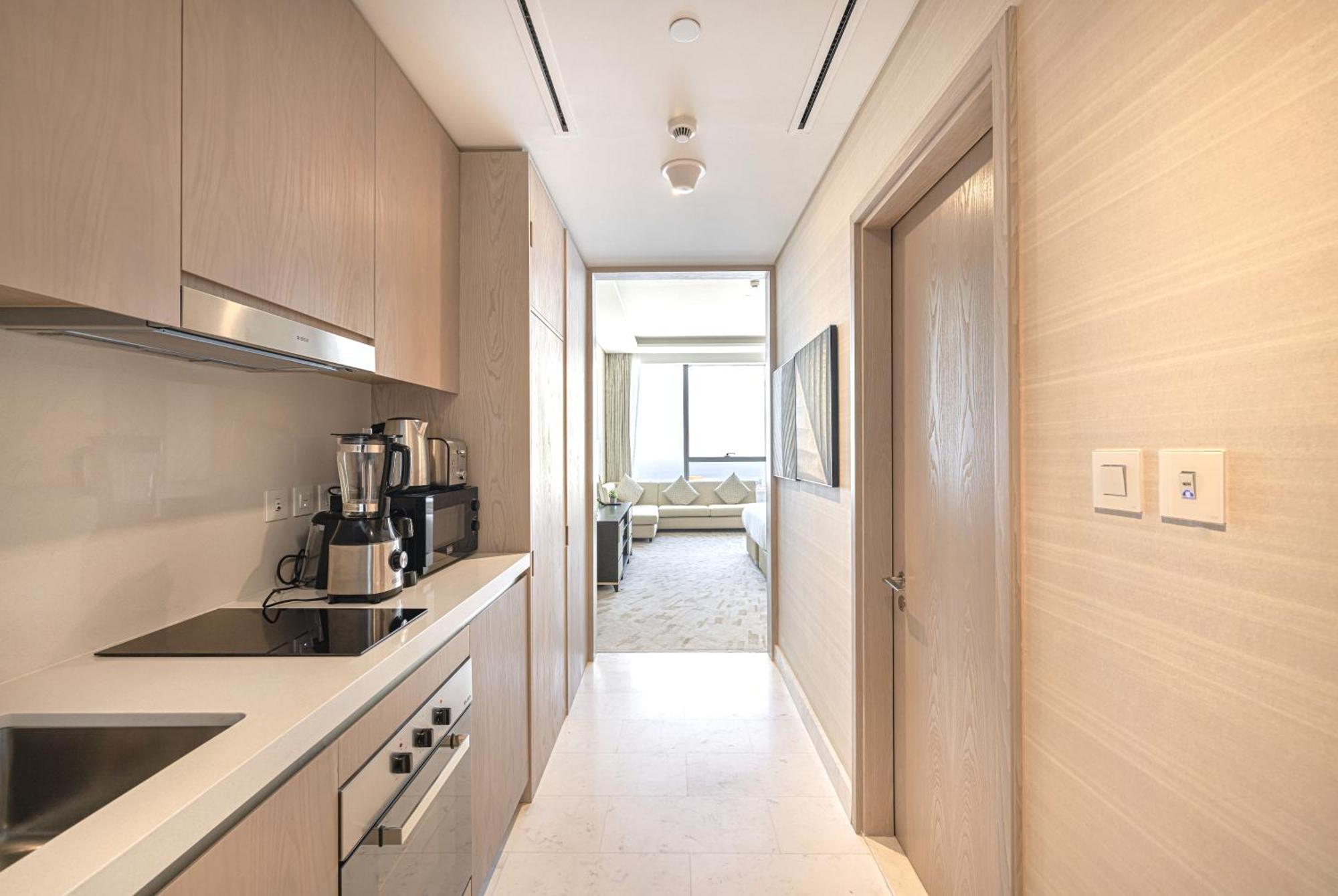 Apartment Opulent In Palm Tower With Sea View Dubai
