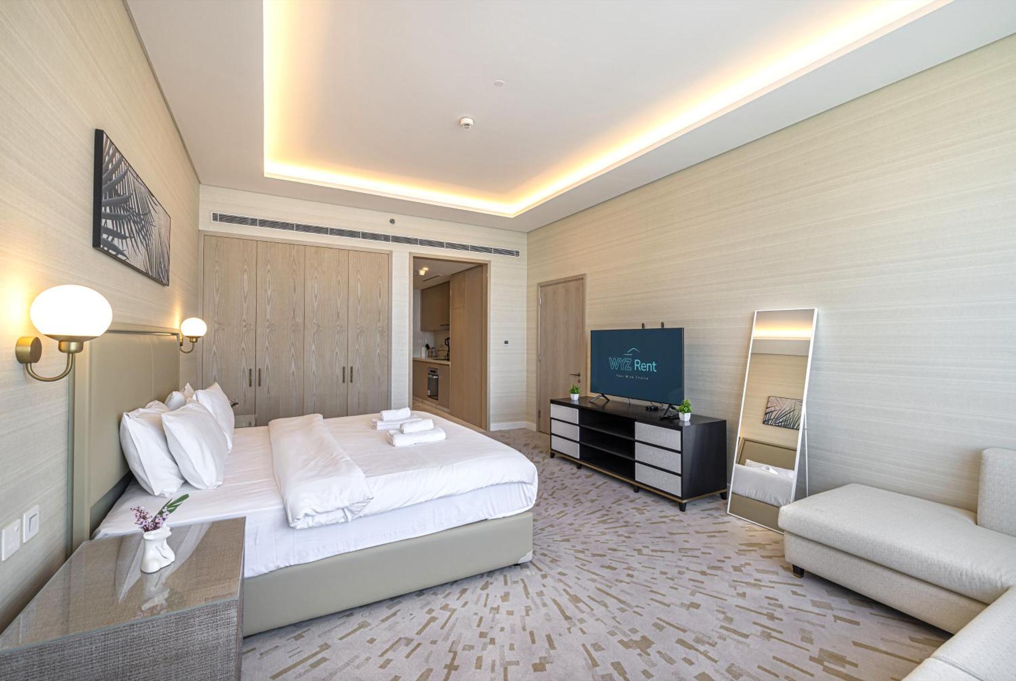 Apartment Opulent In Palm Tower With Sea View Dubai