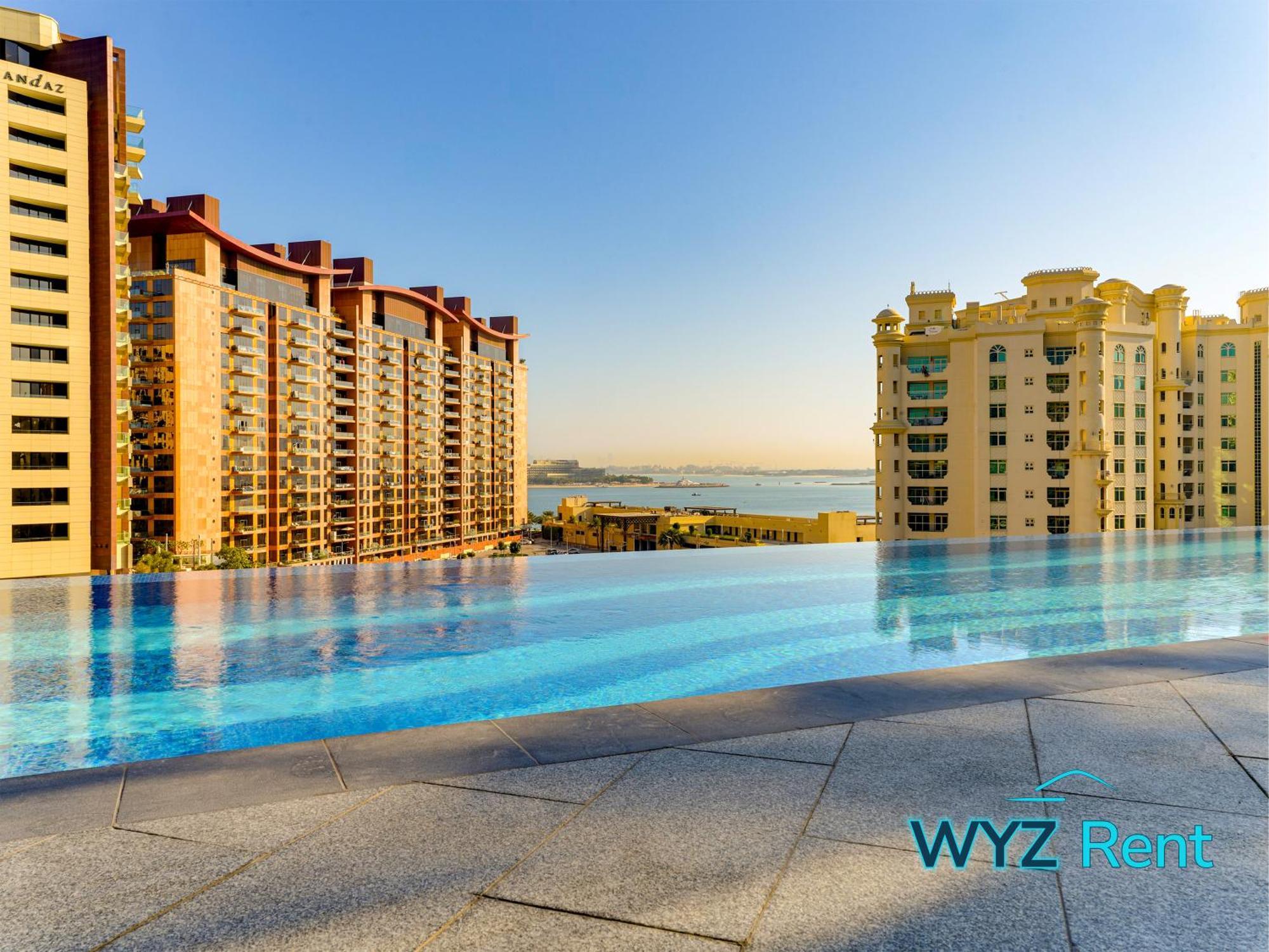 Opulent In Palm Tower With Sea View Apartment *